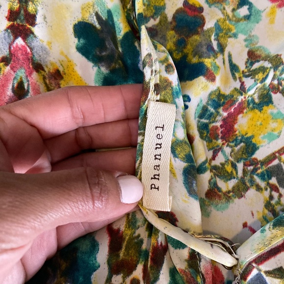 Top - Picture 3 of 4